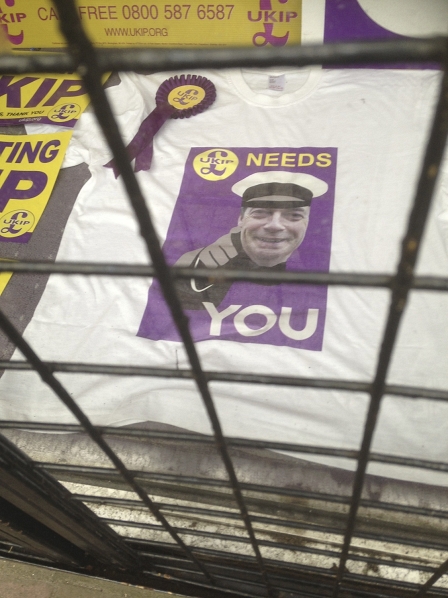 T-Shirt mit UKIP Needs You Aufschrift, Nigel Farage als Lord Kitchener